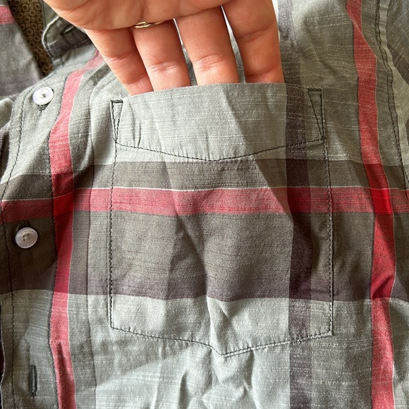Prana gray and red shirt plaid short sleeve dress shirt size large - Picture 6 of 13